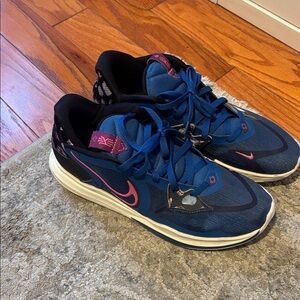 Nike Kyrie Low 5 Men’s  Athletic Shoes - Blue and Pink